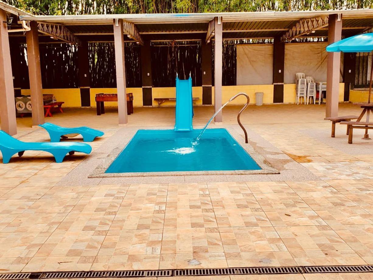 Chacara Charmosa Com Piscina, Campo De Futebol Villa Guaratingueta Exterior photo