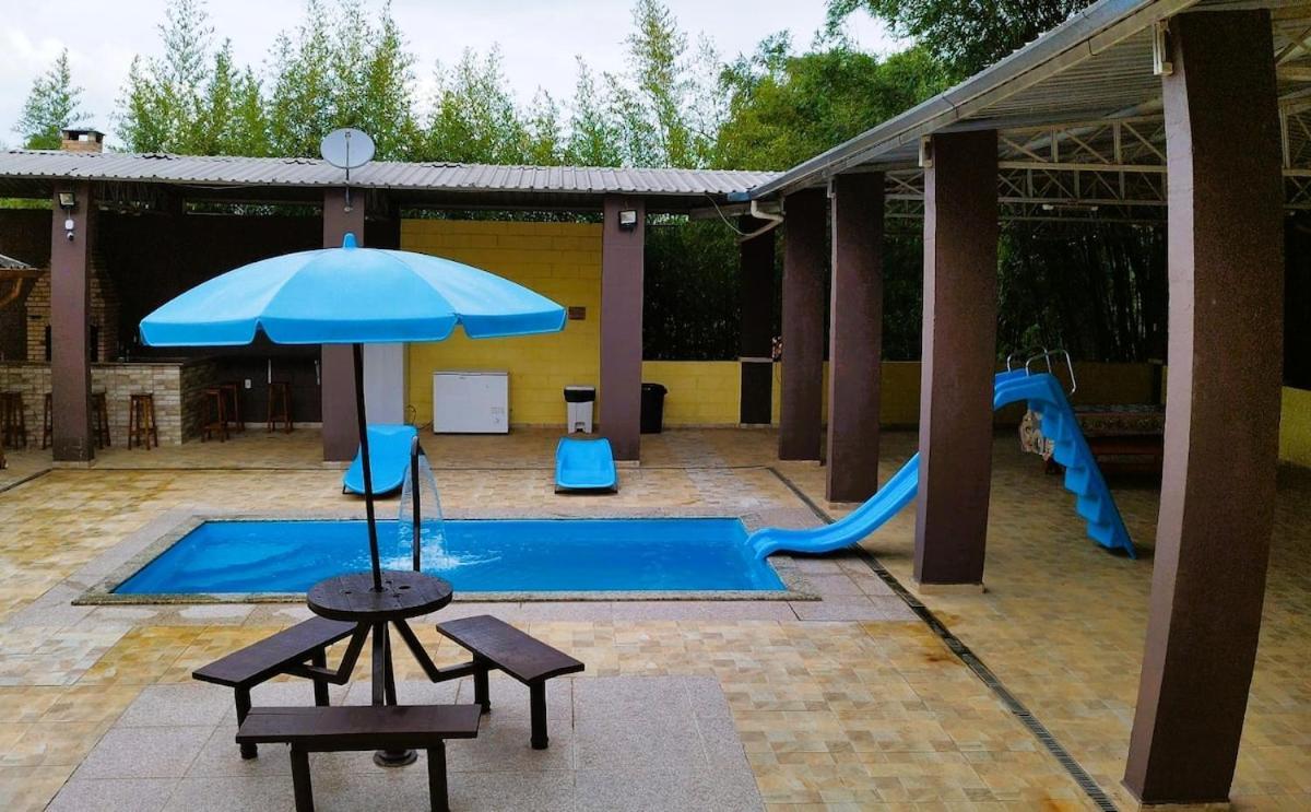 Chacara Charmosa Com Piscina, Campo De Futebol Villa Guaratingueta Exterior photo